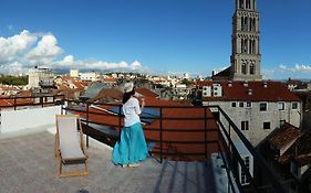 Banica Apartments & Rooms